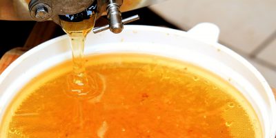 miodarka diagonalna, miodarka radialna, miodarka kasetowa, miodarki sklep, sklep z miodarkami, miodziarka, wirówka do miodu, miodarka, linia do wirowania miodu,